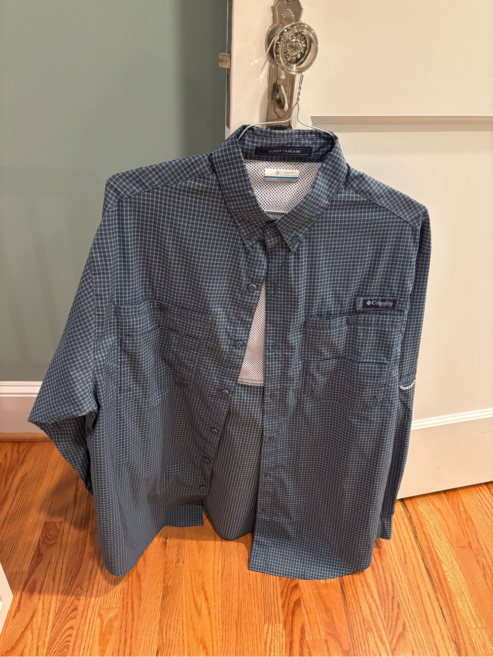 Columbia Blue Plaid Button-Up Shirt